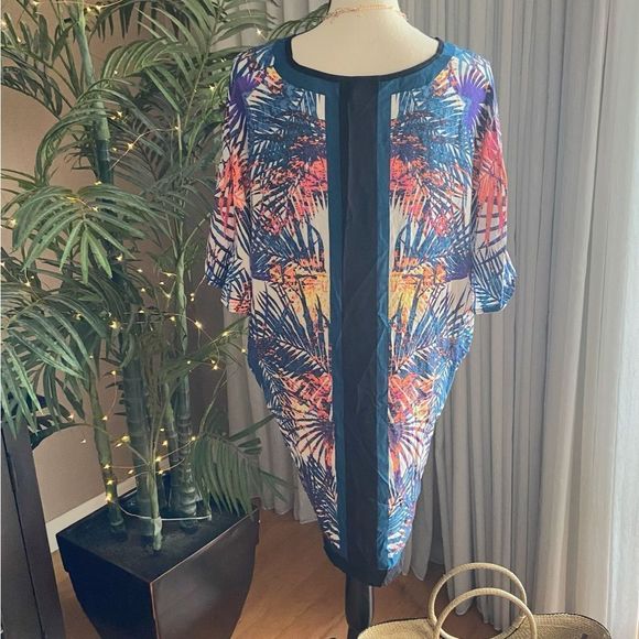 Kimono Twist Front Tropical Cover-Up - Picture 3 of 6